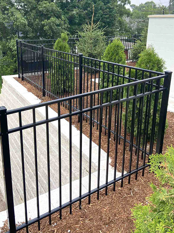 Aluminum fencing benefits in Traverse City Michigan