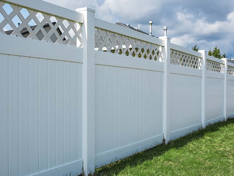 Vinyl pool fencing in Traverse City Michigan