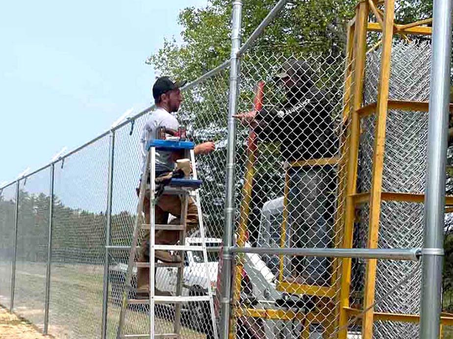 Acme Township Michigan DIY Fence Installation