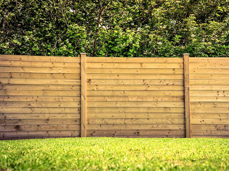 Grand Traverse County MI horizontal style wood fence