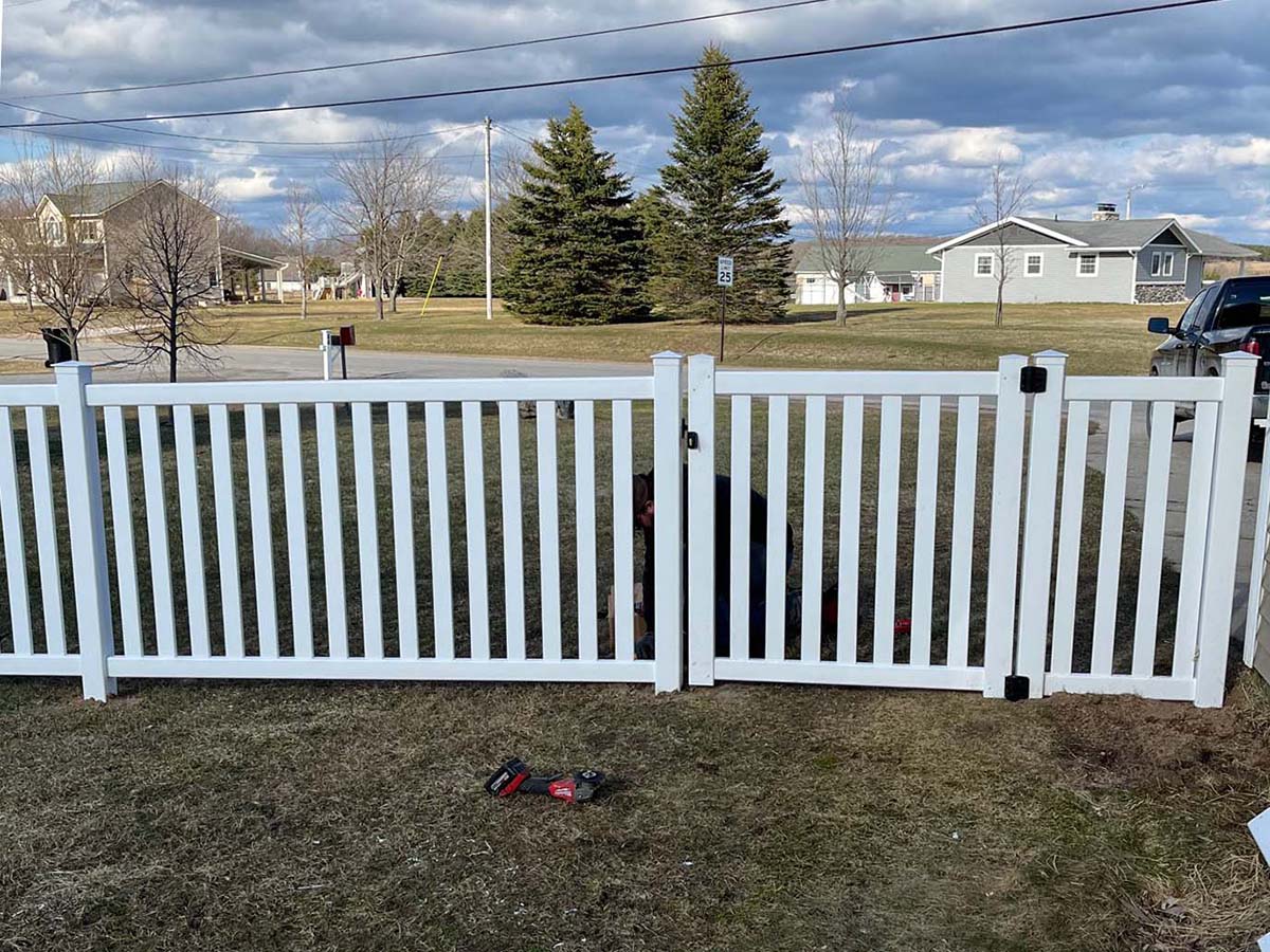 Decorative Fence Example in Grawn Michigan