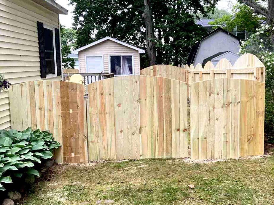 Traverse City Michigan wood privacy fencing